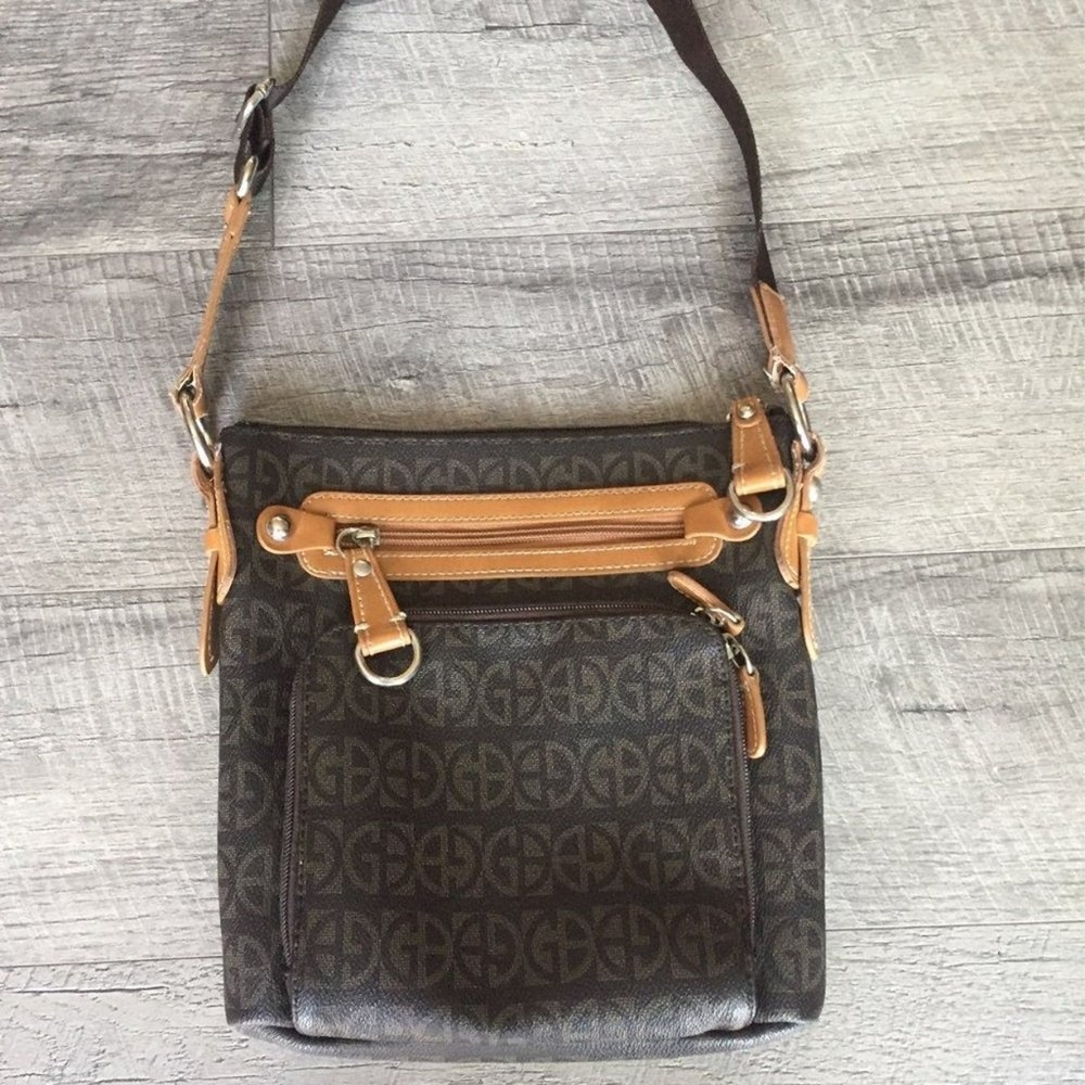 Giani Bernini Brown Monogram Crossbody Bag Multi Pocket Messenger Purse - Picture 1 of 5
